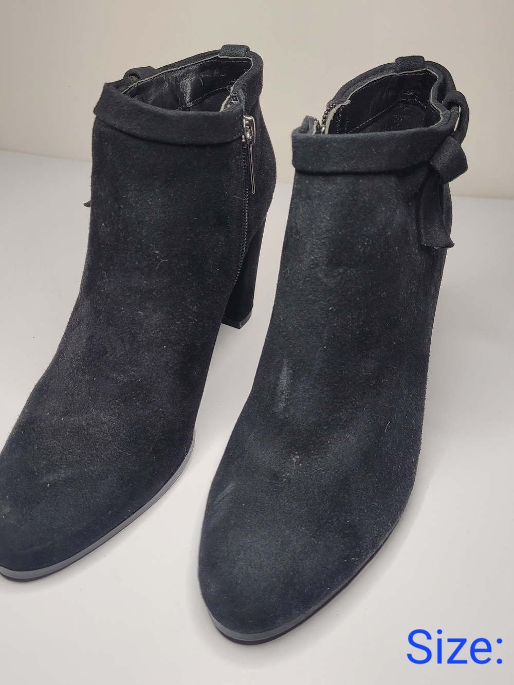 Bandolino Black Suede Heeled Ankle Boots with Back Bow Detail Size: 7M